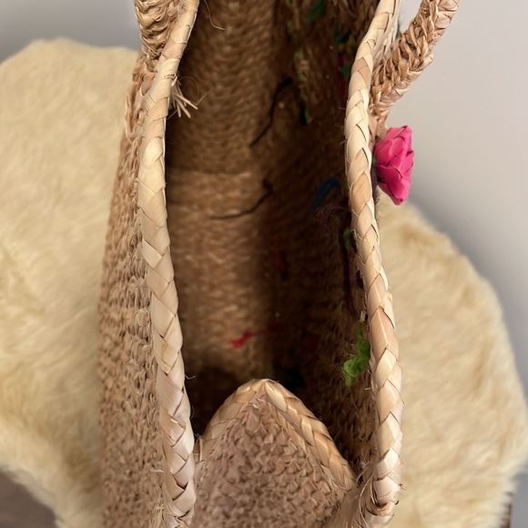 Vintage Oversized Straw Tote Bag - Picture 7 of 8